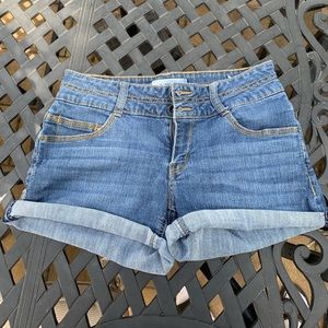BOLT denim rolled stretchy shorts sz 5